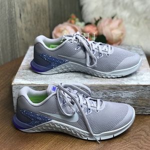 nike metcon cool grey